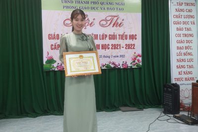 Cô giáo: Nguyễn Thị Như Quỳnh – GV Trường Tiểu học Phổ An đạt giải Nhì trong Hội thi GVCN lớp giỏi Tiểu học cấp thành phố, năm học 2021-2022